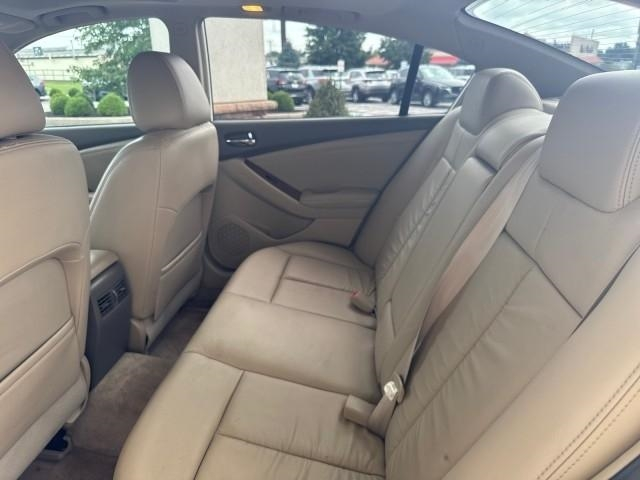 Nissan Altima 4dr Sdn I4 CVT 2.5 SL 2008