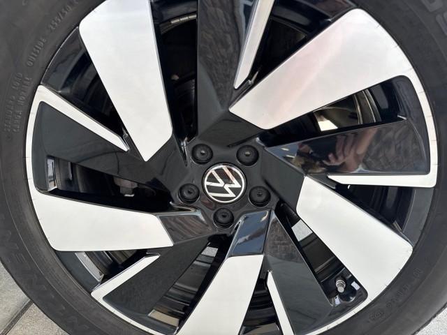 Volkswagen Atlas Cross Sport 2.0T SE w/Technology FWD 2025