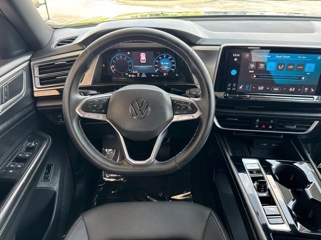 Volkswagen Atlas Cross Sport 2.0T SE w/Technology FWD 2025