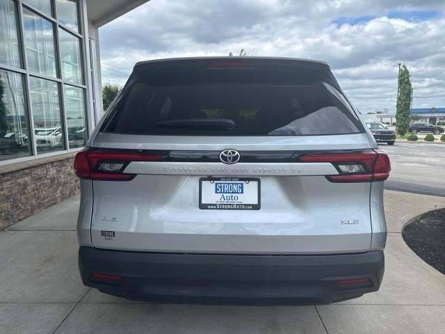 Toyota Grand Highlander Platinum AWD (Natl) 2025
