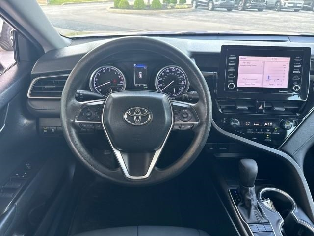 Toyota Camry LE Auto (Natl) 2022
