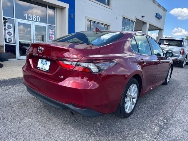Toyota Camry LE Auto (Natl) 2022