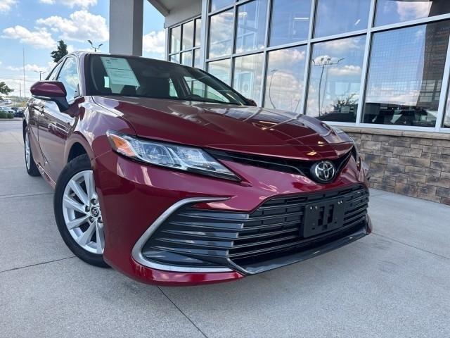2022 Toyota Camry LE Auto (Natl)