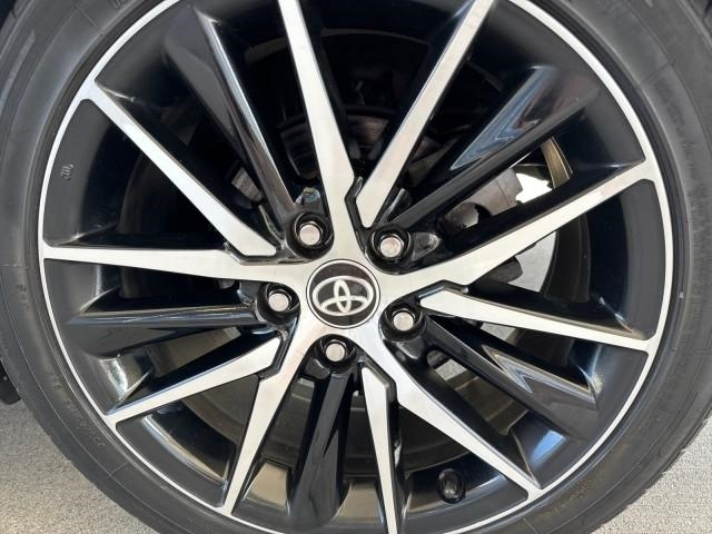 Toyota Camry SE Auto (Natl) 2024