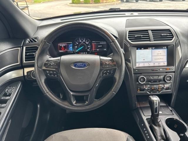 Ford Explorer XLT 4WD 2017