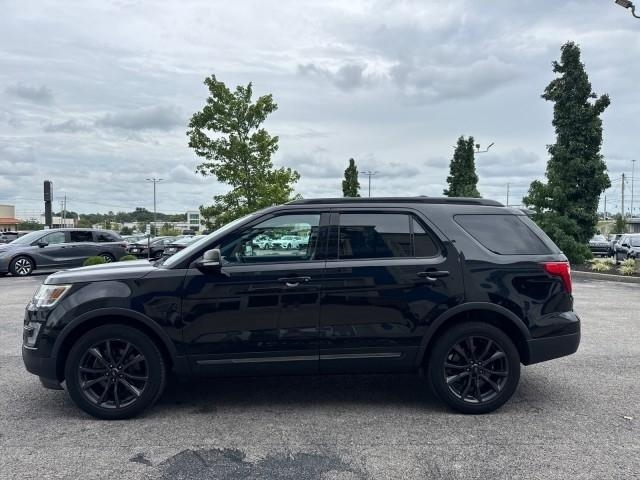 Ford Explorer XLT 4WD 2017
