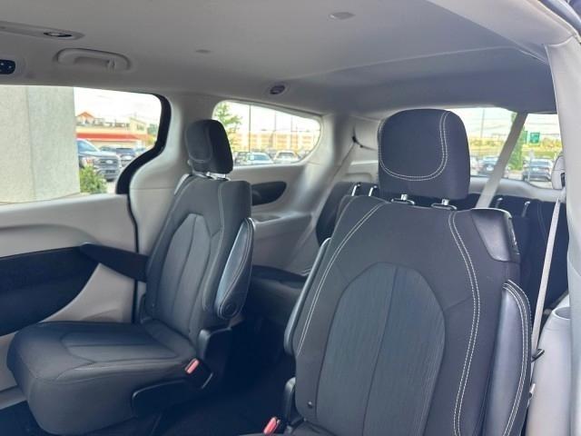 Chrysler Voyager LX FWD 2023