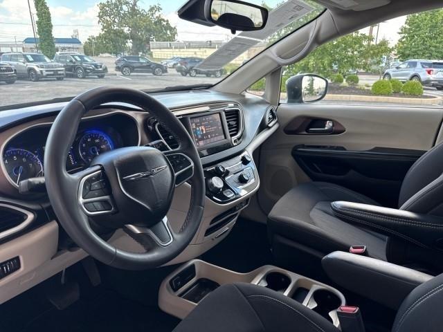 Chrysler Voyager LX FWD 2023