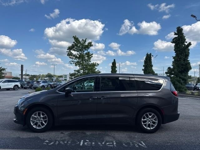 Chrysler Voyager LX FWD 2023