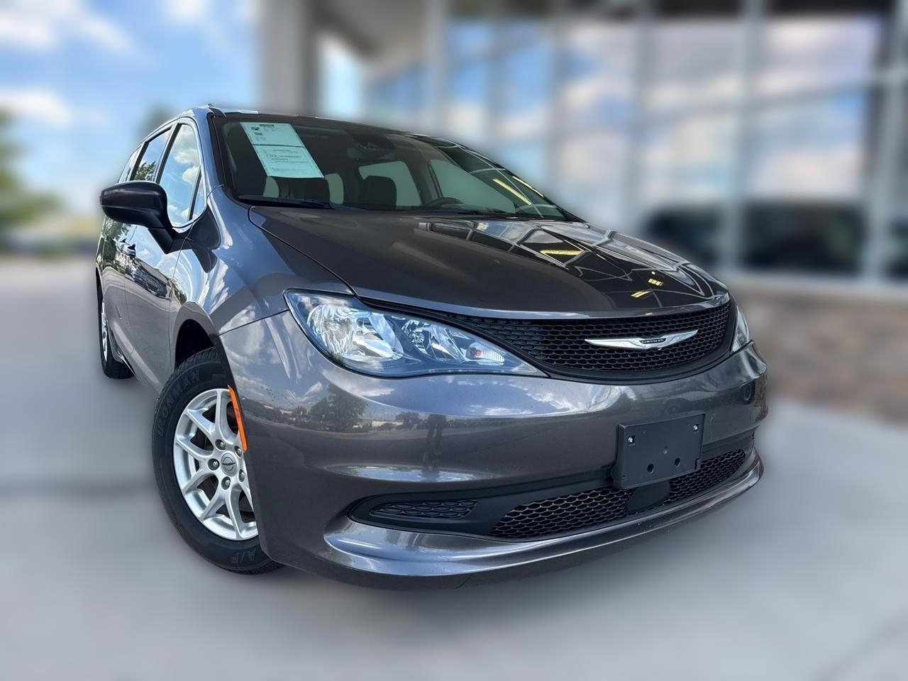 2023 Chrysler Voyager LX FWD