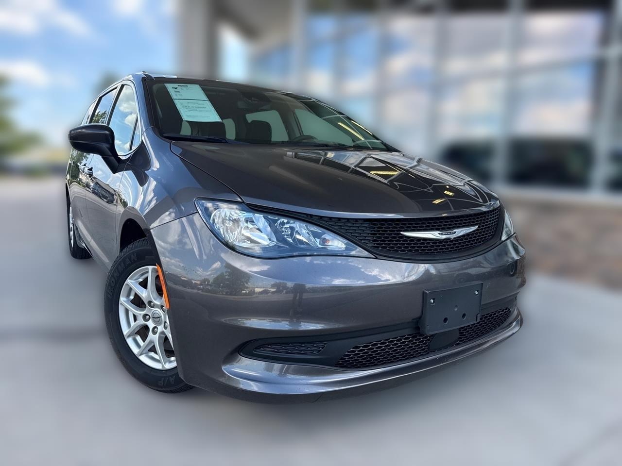 2023 Chrysler Voyager LX FWD