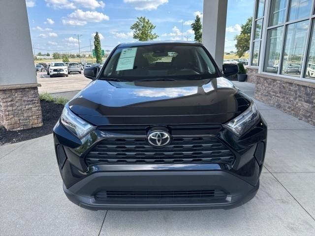 Toyota RAV4 LE FWD (Natl) 2025