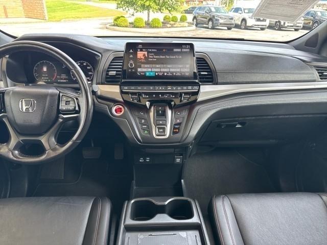 Honda Odyssey Sport-L Auto 2025