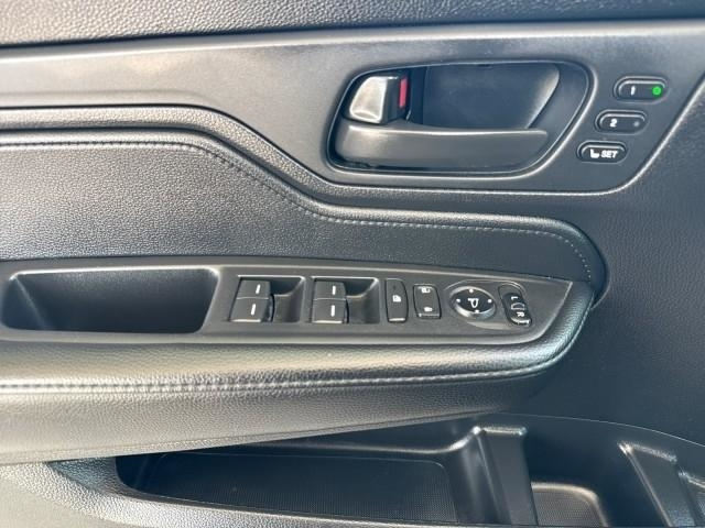 Honda Odyssey Sport-L Auto 2025