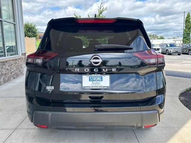 Nissan Rogue FWD SV 2025