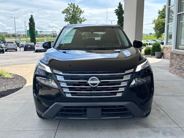 Nissan Rogue FWD SV 2025