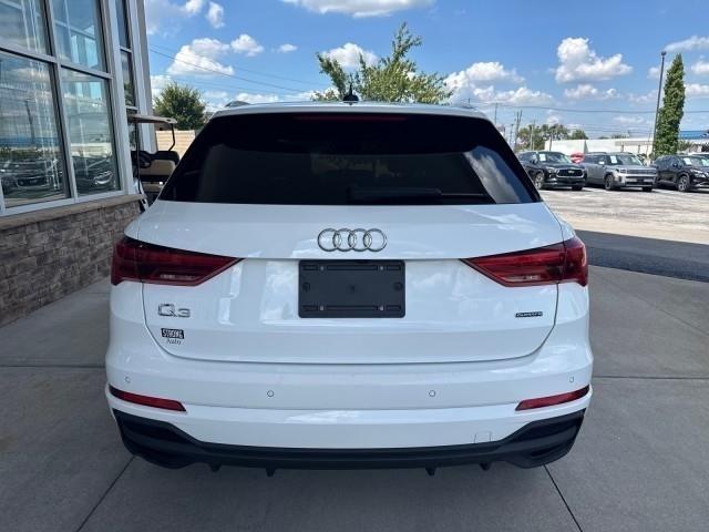 Audi Q3 S line Premium 45 TFSI quattro 2023