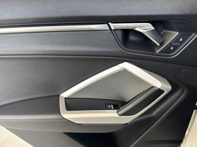 Audi Q3 S line Premium 45 TFSI quattro 2023