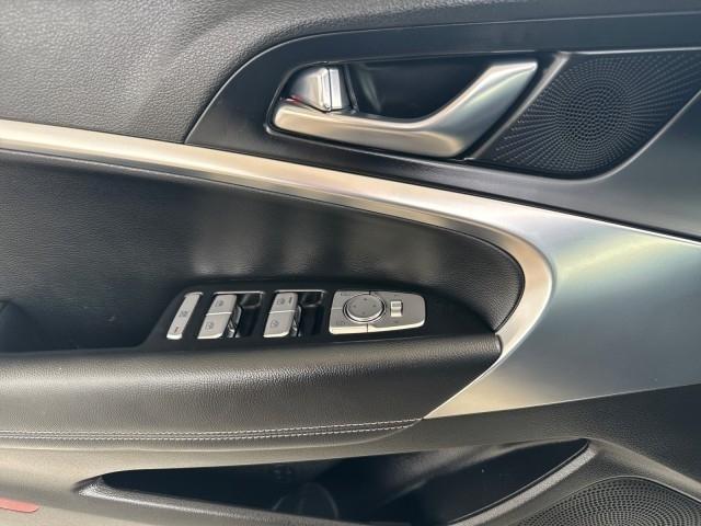 Genesis G70 2.5T AWD 2025