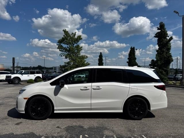 Honda Odyssey Sport-L Auto 2025