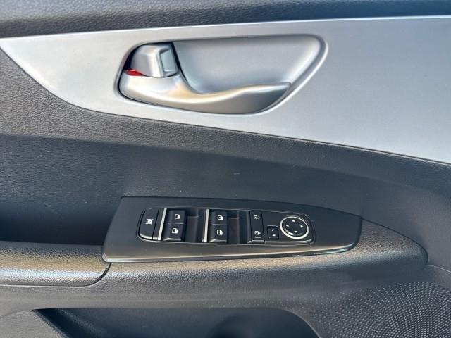Kia Forte LXS IVT 2023
