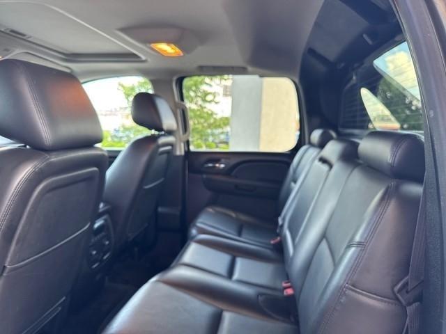 Chevrolet Avalanche 4WD Crew Cab LTZ 2012