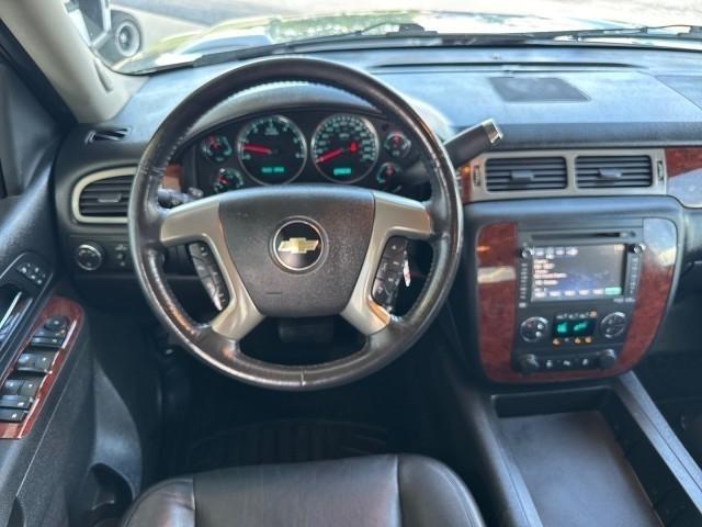 Chevrolet Avalanche 4WD Crew Cab LTZ 2012