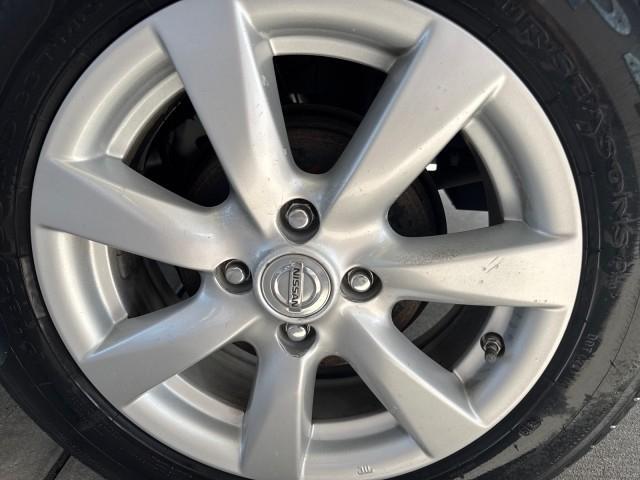 Nissan Versa 4dr Sdn CVT 1.6 SL 2012