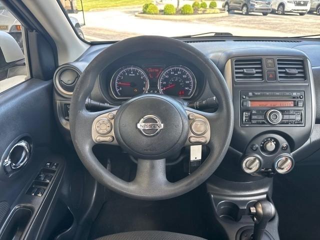 Nissan Versa 4dr Sdn CVT 1.6 SL 2012