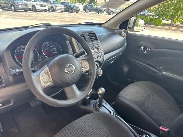 Nissan Versa 4dr Sdn CVT 1.6 SL 2012