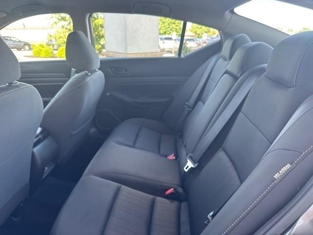 Nissan Altima 2.5 SV Sedan 2024