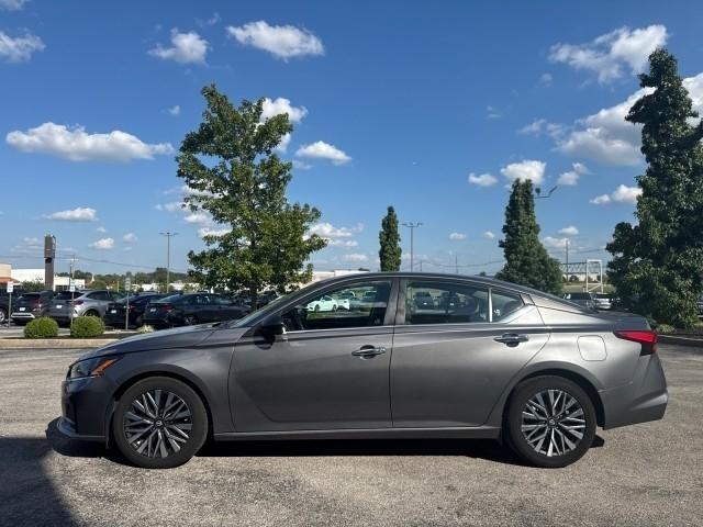 Nissan Altima 2.5 SV Sedan 2024