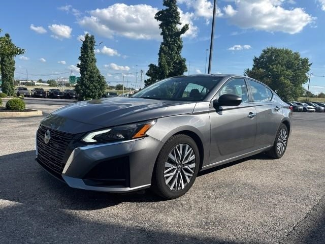 Nissan Altima 2.5 SV Sedan 2024