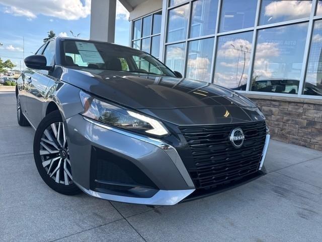 2024 Nissan Altima 2.5 SV Sedan