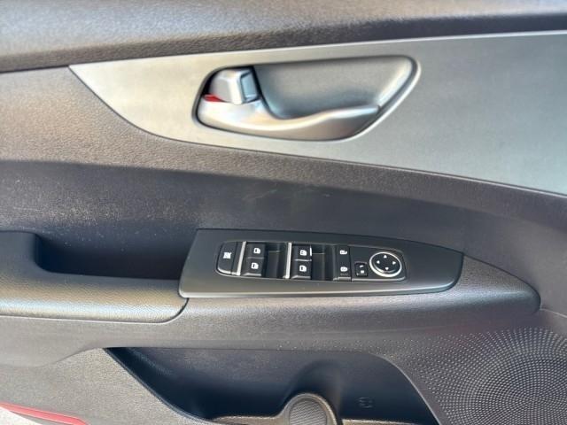 Kia Forte LXS IVT 2021