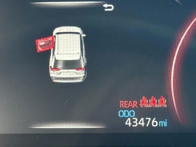 Toyota RAV4 LE FWD (Natl) 2025