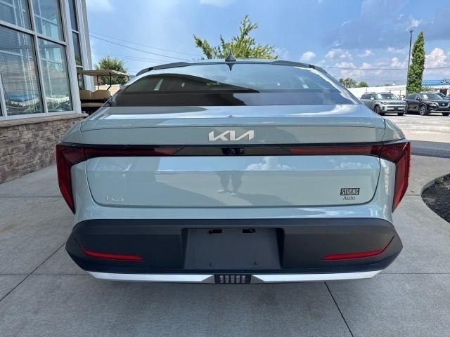 Kia K4 LXS FWD 2025