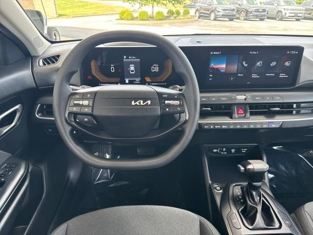 Kia K4 LXS FWD 2025