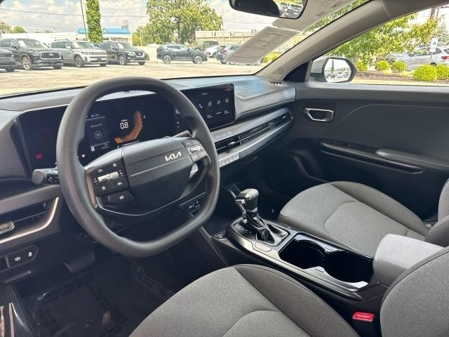 Kia K4 LXS FWD 2025