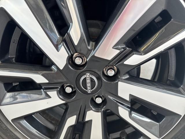 Nissan Versa SV CVT 2025
