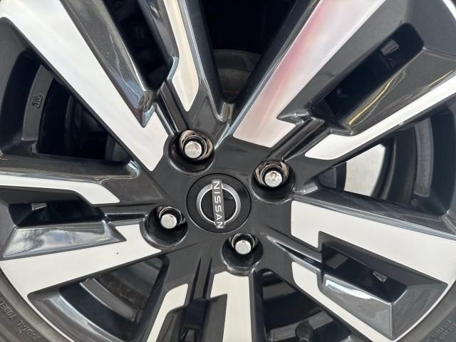 Nissan Versa SV CVT 2025