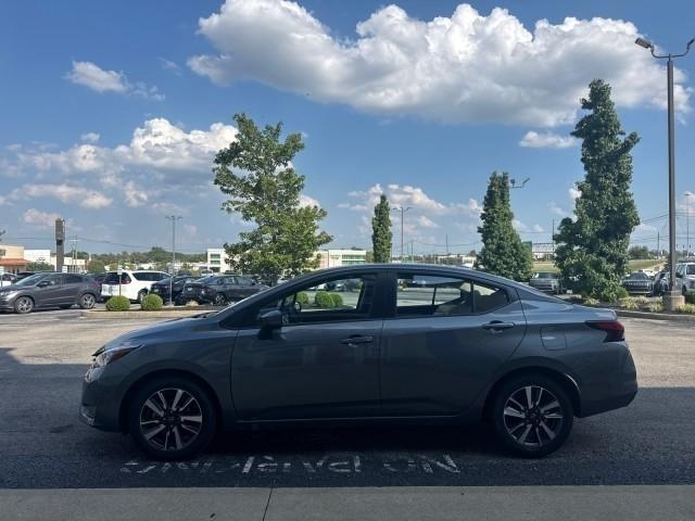 Nissan Versa SV CVT 2025