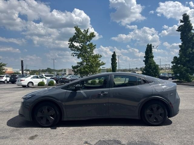 Toyota Prius Nightshade (Natl) 2025