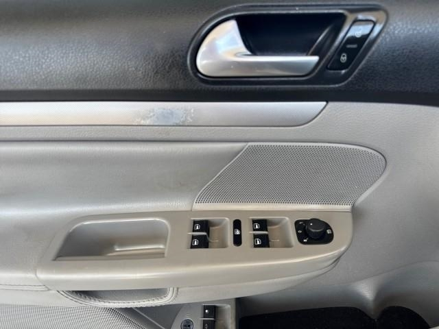 Volkswagen Jetta Sedan 4dr Auto SEL 2008