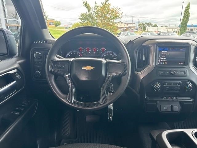 Chevrolet Silverado 1500 4WD Double Cab 147" Custom 2020