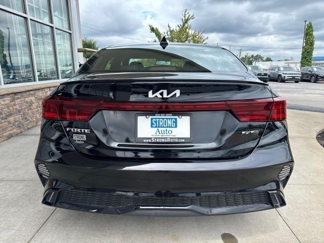 Kia Forte GT-Line IVT 2024