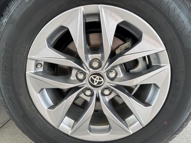 Toyota Sienna LE FWD 8-Passenger (Natl) 2025