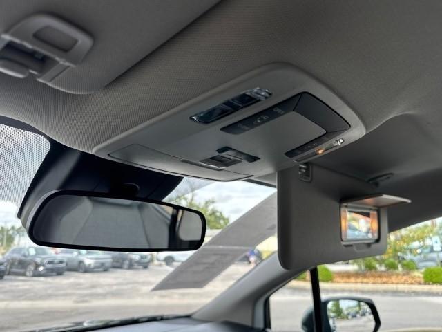 Toyota Sienna LE FWD 8-Passenger (Natl) 2025