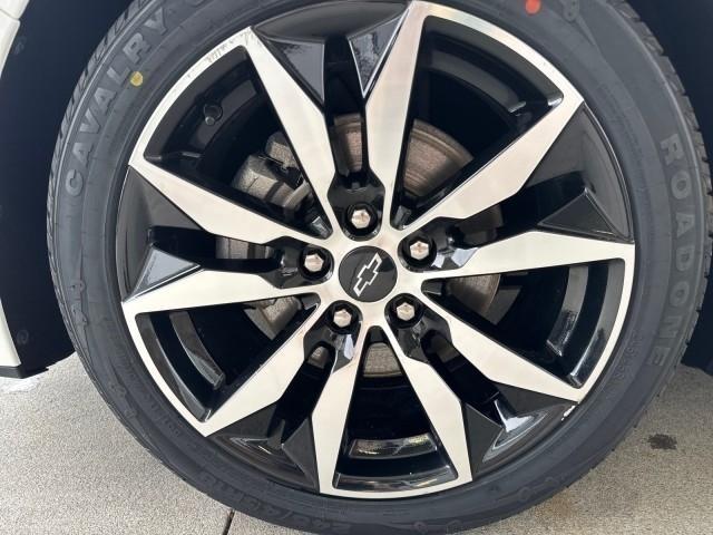 Chevrolet Malibu 4dr Sdn RS 2024