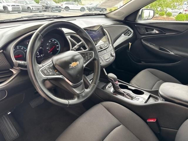 Chevrolet Malibu 4dr Sdn RS 2024